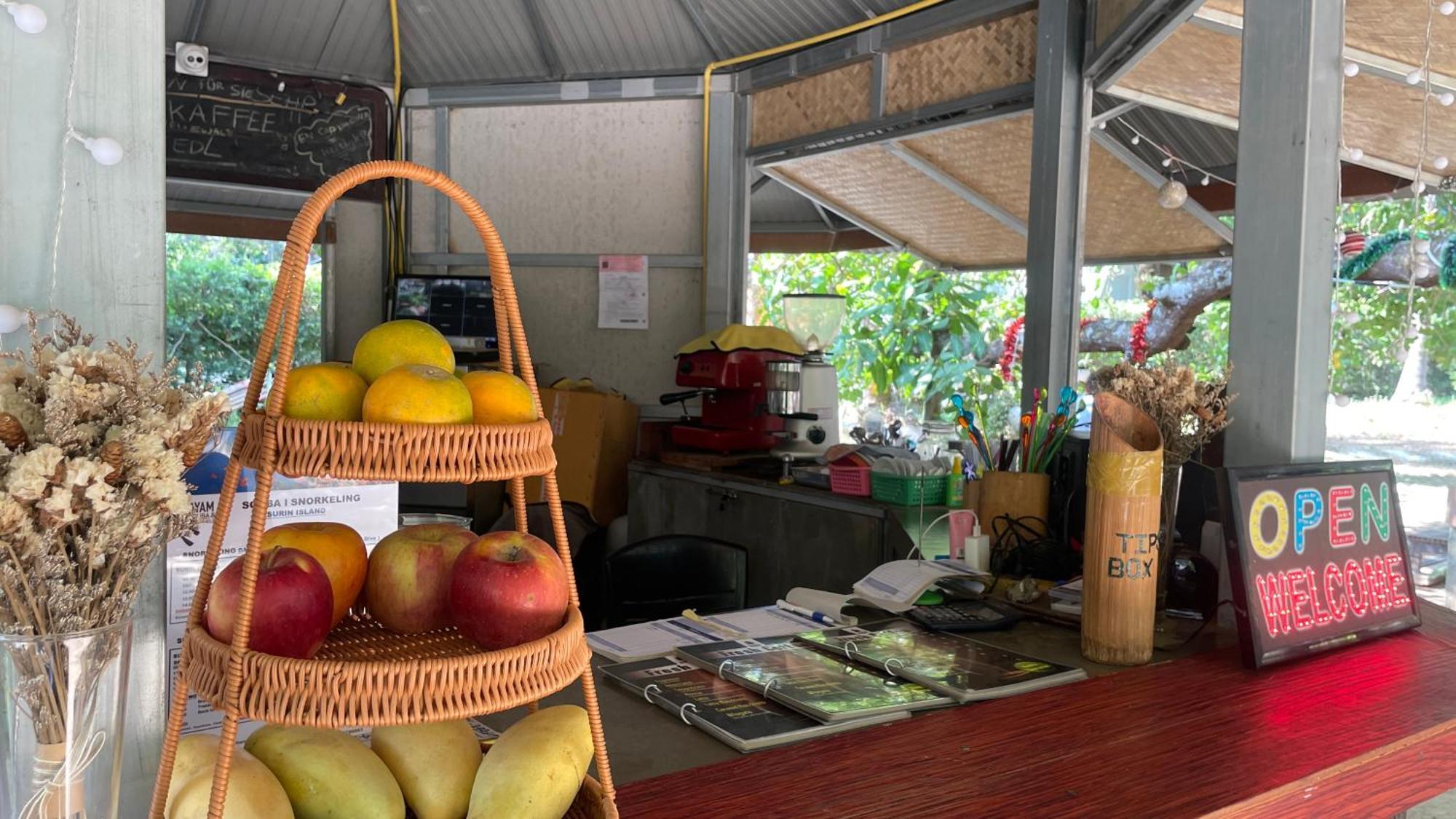 Coffee And Resort Koh Phayam Buitenkant foto