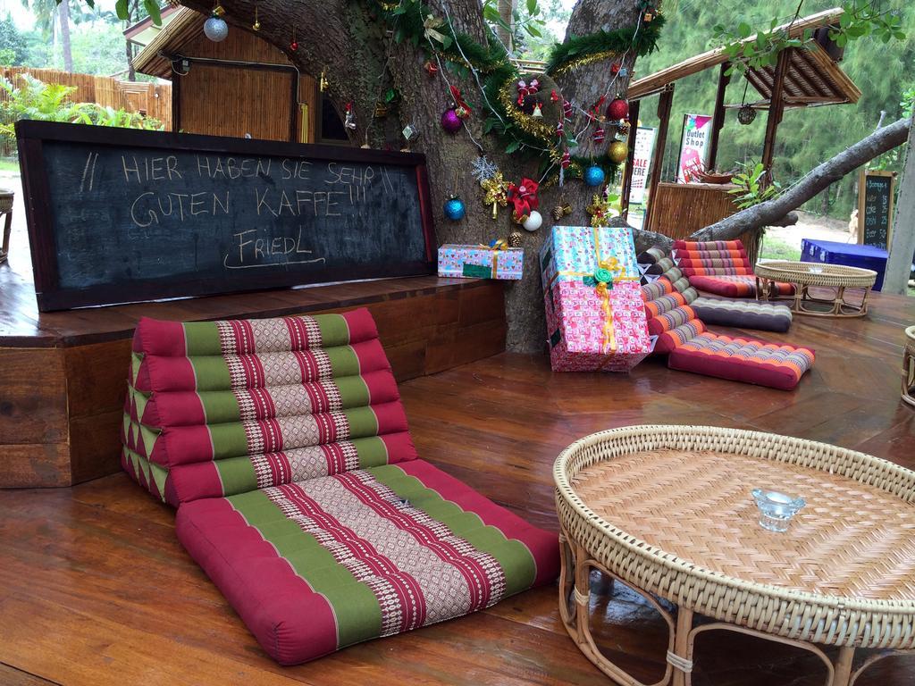 Coffee And Resort Koh Phayam Buitenkant foto